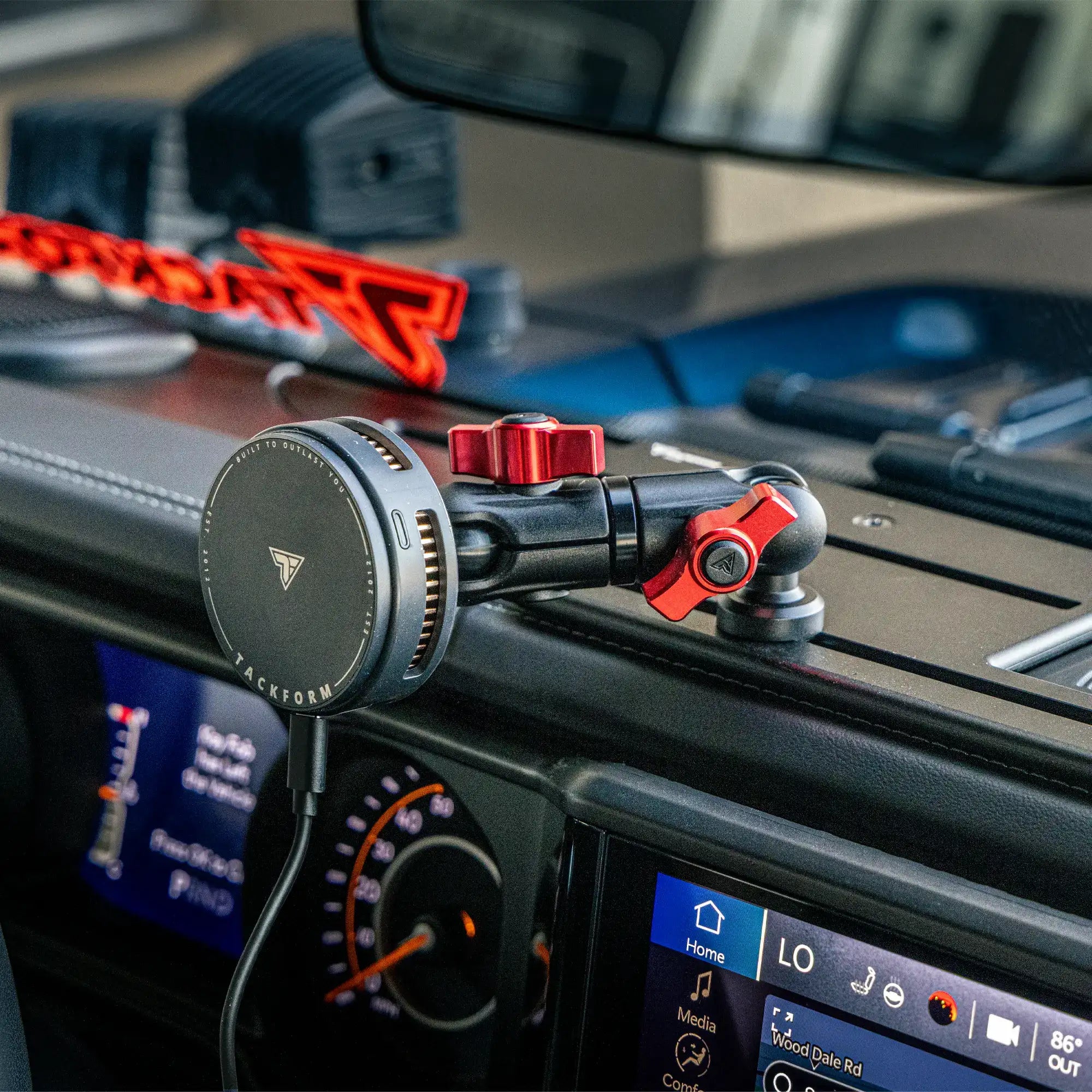 magsafe charging phone mount installed in jeep gladiator