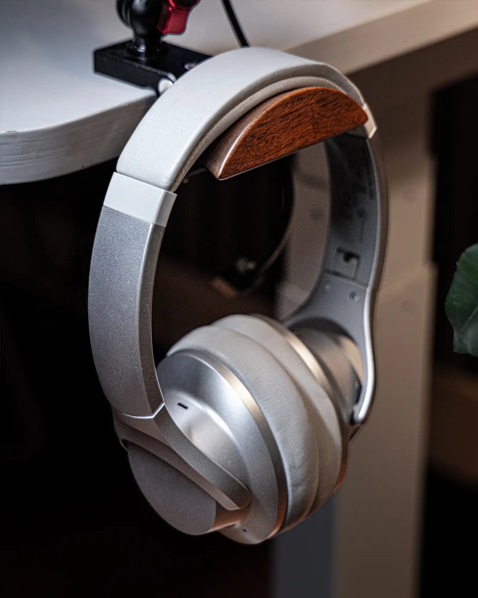 Wooden Headphone Rest for Home Office Gaming Desktop